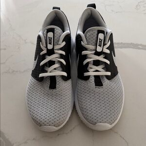 Nike Youth Golf Shoes